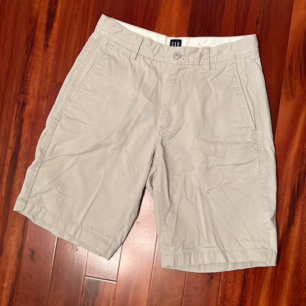 GAP - Men’s Khaki Short